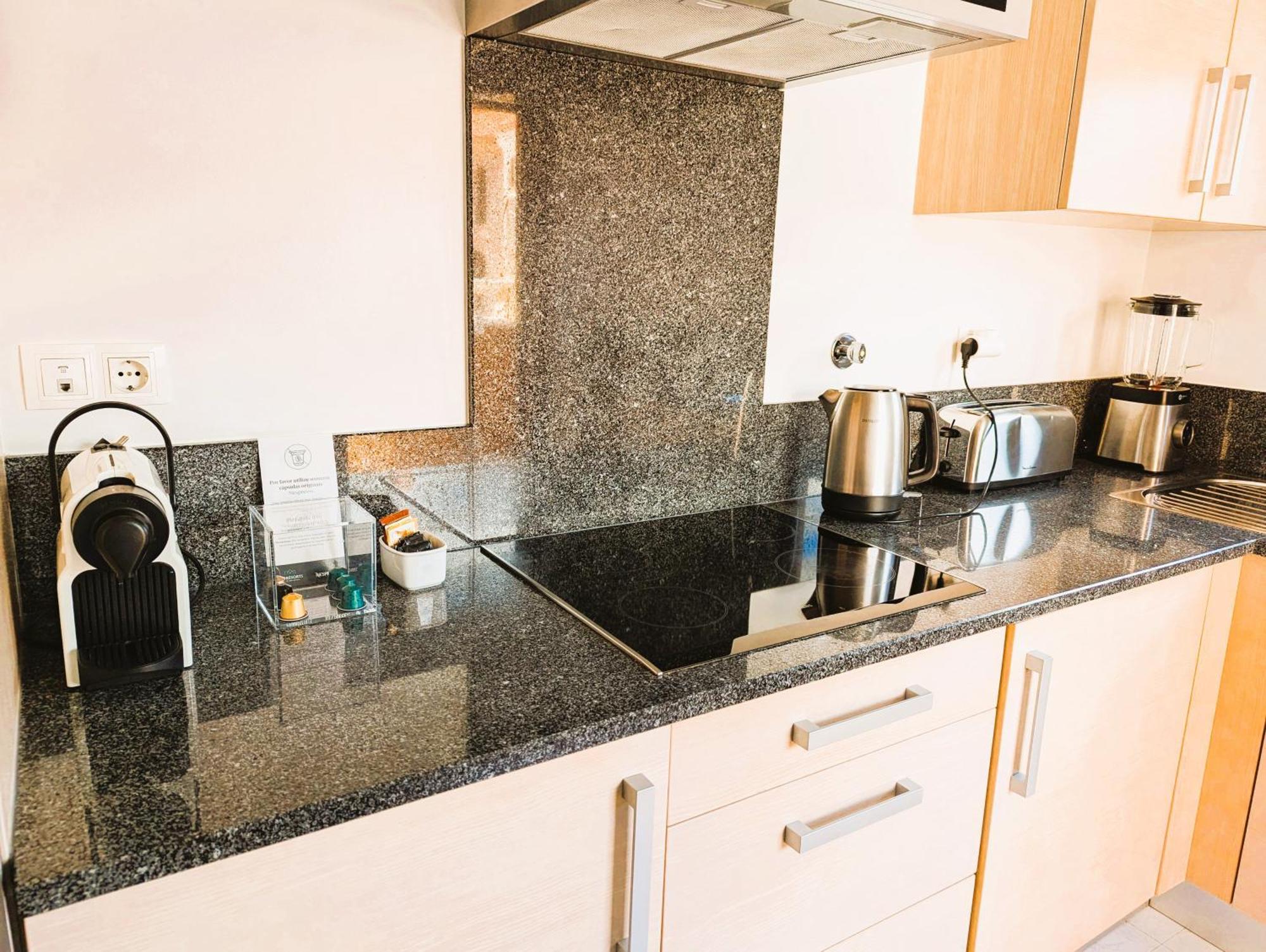 Luxury 3-Bedroom Apartment At High-End Praia Da Luz Екстер'єр фото
